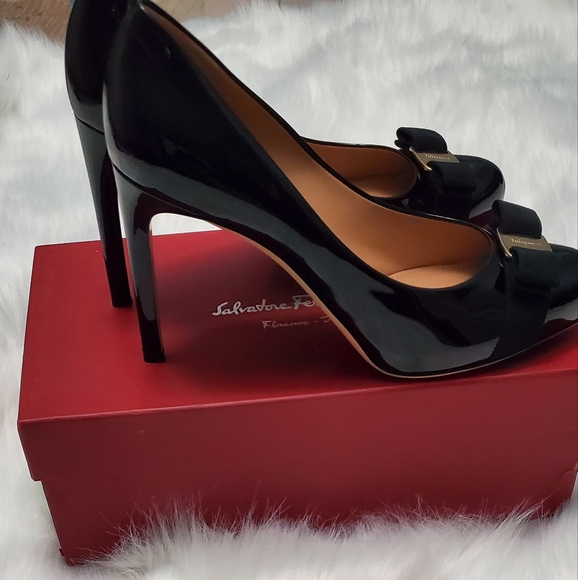 PIMPA HIGH HEELS SHOE. SIZE 10 1/2 WITH BOX Incd - Picture 2 of 9